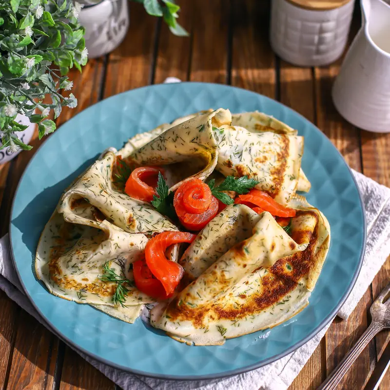 Блины с зеленью, лососем и крем-чизом — курс «Эффективная кулинария»