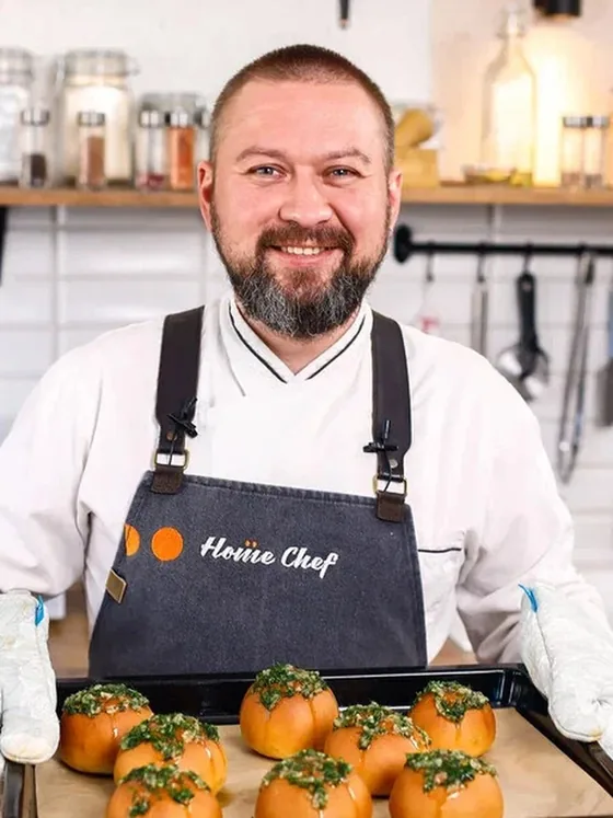 Артём Бухановский — шеф-повар школы Home Chef